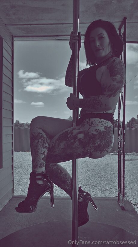 Tattobsessed 高品質モデル 写真