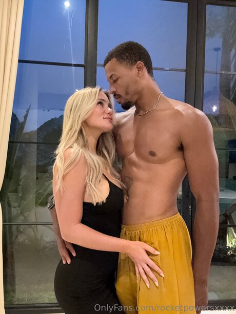 Rocketpowersxxxx ポルノスター 可愛い 写真