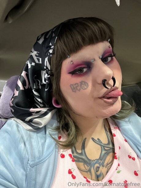 Lydiainthebones セクシーモデル 写真