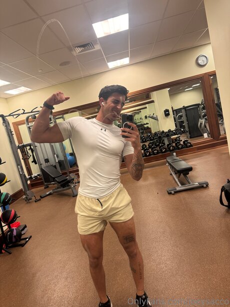 Joeysacco 裸のモデル 写真