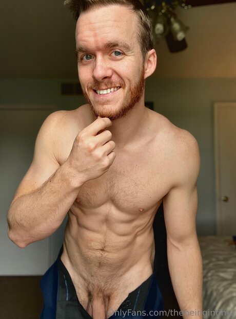 自然な赤毛のオンリーファンズ セクシー裸 ギャラリー