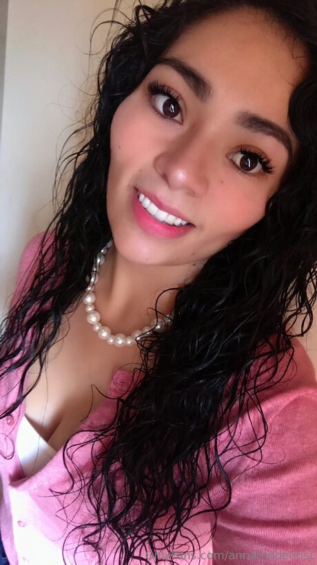 Annathedentist アートモデル 画像