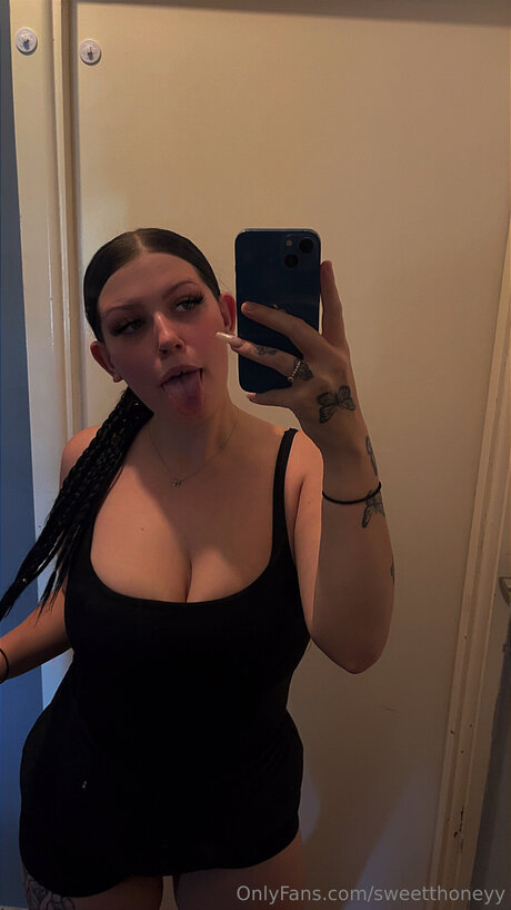 Sweetthoneyy セックススター 写真