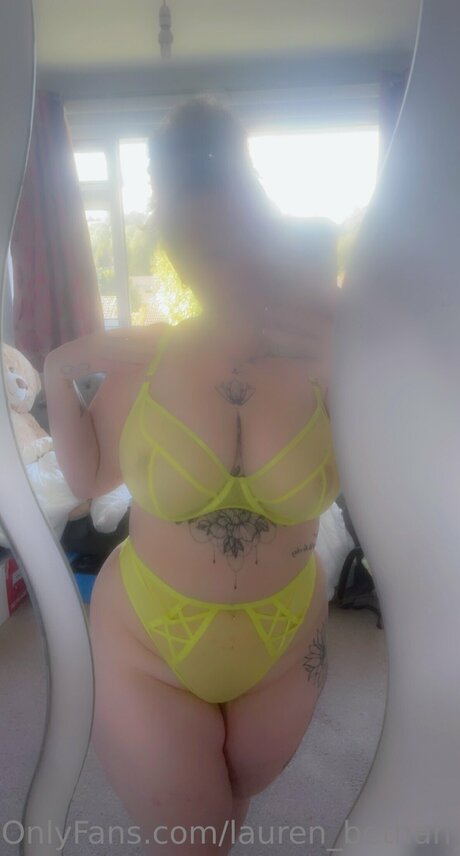 Lauren Bethanyy xxxモデル 写真