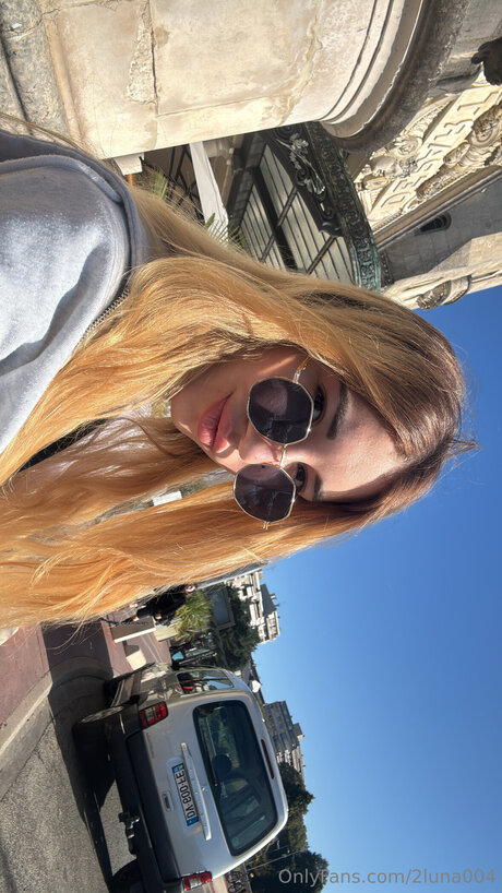 2luna004 アダルトスター 画像