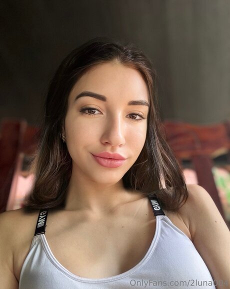 2luna004 独占ポルノスター アーカイブ