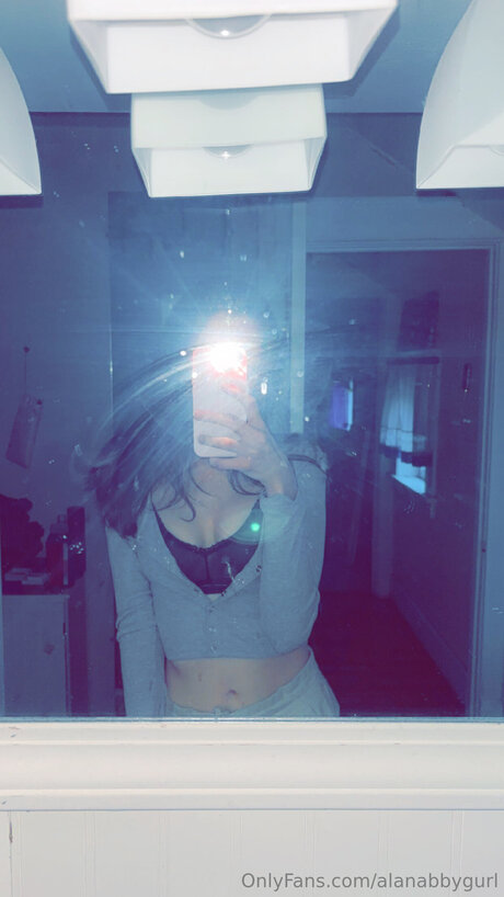 スマイルオンリーファンズ セクシーxxx 写真