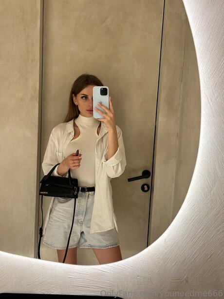 Youneedme666 トップ女優 画像