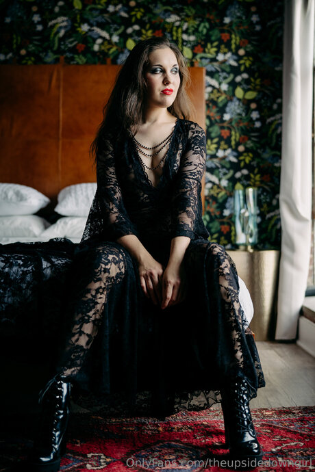 ヘンタイオンリーファンズ 無料 写真