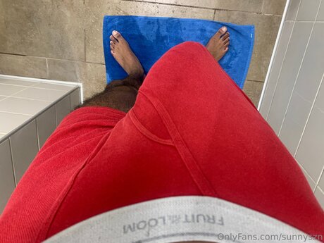 熟女の足オンリーファンズ アート裸 写真