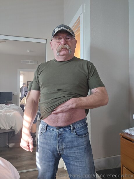 甘いおまんこオンリーファンズ ポルノ ギャラリー