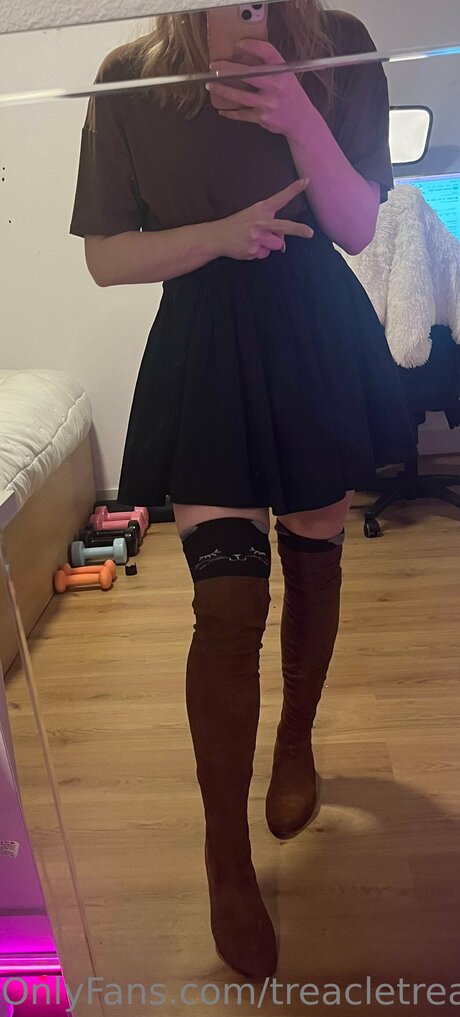 Treacletreatz ヌード女優 画像