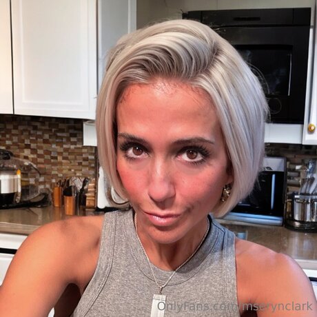 Mserynclark 可愛いモデル ギャラリー