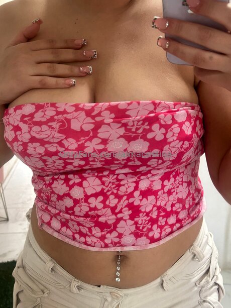 ブラジルの猫オンリーファンズ セクシーヌード 写真