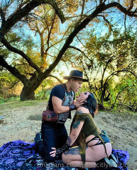 Explicitlydelicious HDモデル 画像