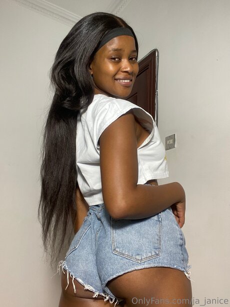 Ja Janice セックスモデル 写真