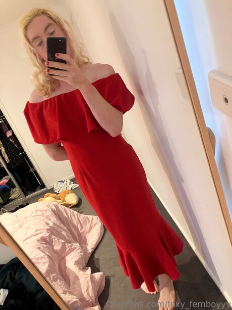 ポーグエボニーオンリーファンズ ホット 写真