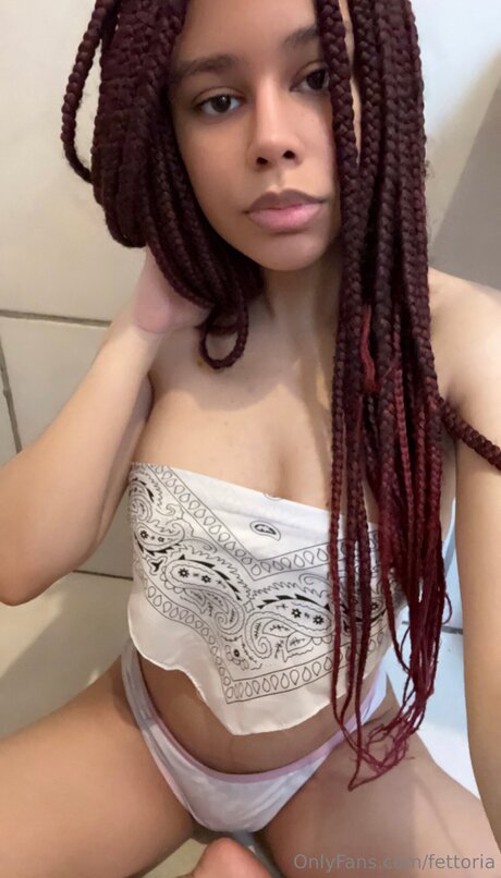 大きな黒い猫OnlyFans ホットセクシー 写真