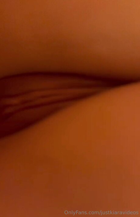 Justkiaravideos スター ヌード 画像