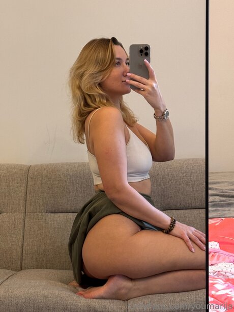 BBW パウグ オンリーファンズ エロチック 写真