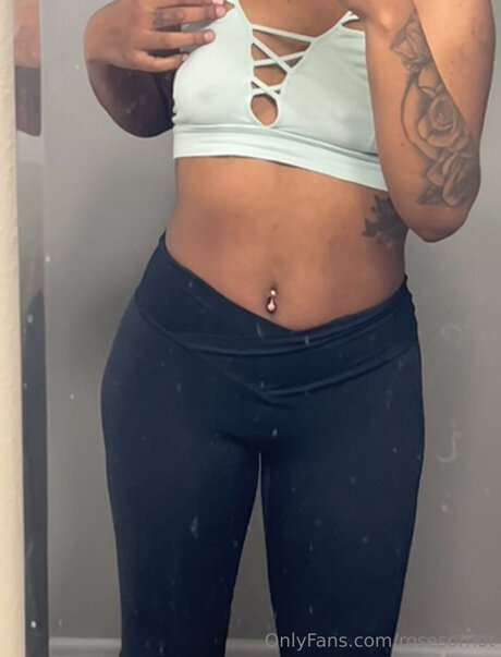 Rosesornot 可愛い女優 画像