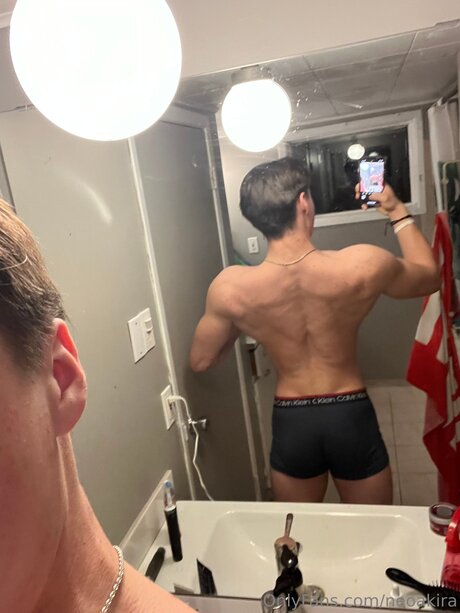 アジア人のティーンの足 オンリーファンズ ホットヌード 画像