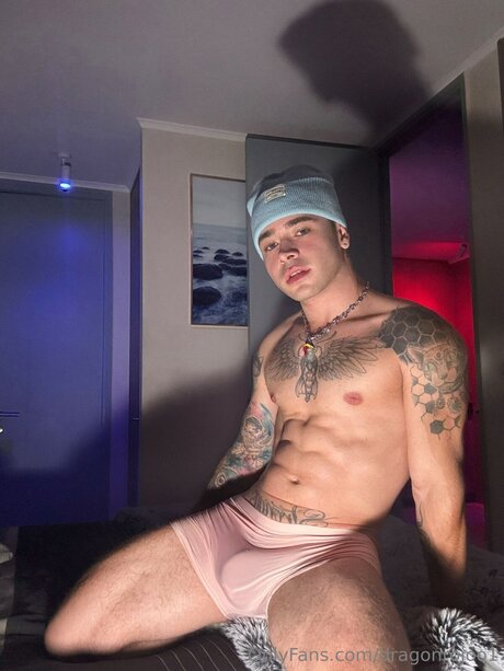 アジア人のティーンの足 オンリーファンズ 無料xxx ギャラリー