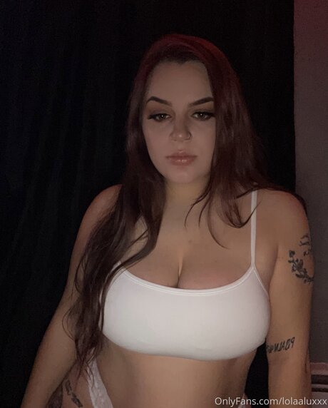 アラブのティーンズオンリーファンズ 無料 写真