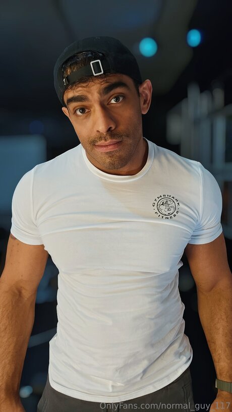 Normal Guy 117 無料モデル 写真