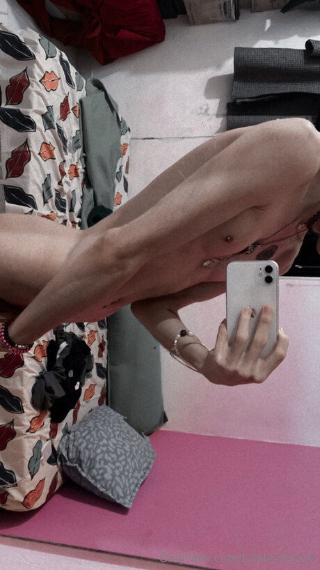 Lulobycharlie XXXモデル 写真