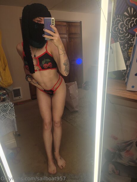 巨乳ティーンオンリーファンズ アダルト 写真