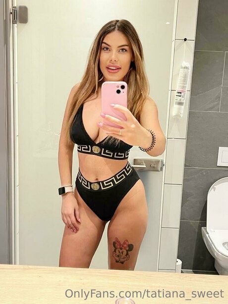 ブラックマジックオンリーファンズ ホットセクシー 画像