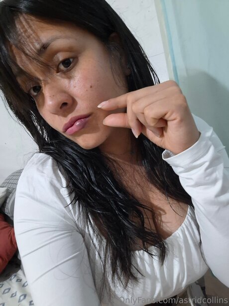 Astridcollins ポルノスター HD ギャラリー