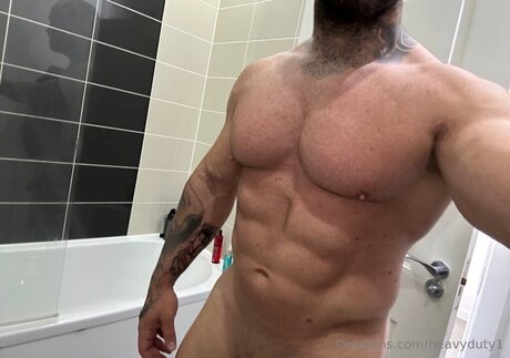 Heavyduty1 ヌードモデル 写真