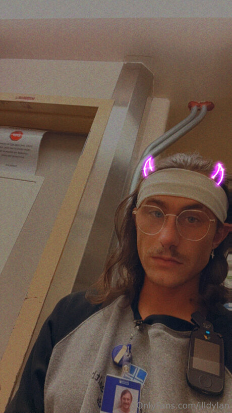 Illdylan ポルノモデル 写真