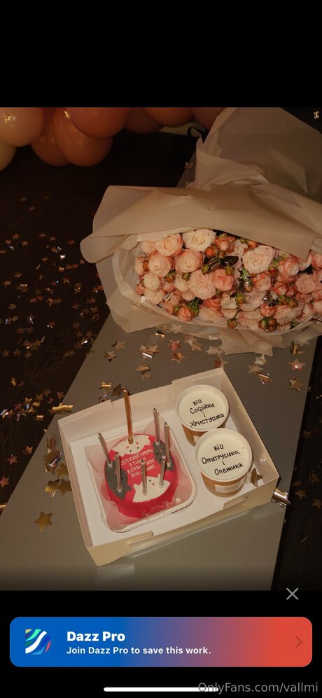 背が高くて巨乳のOnlyFans HD ギャラリー