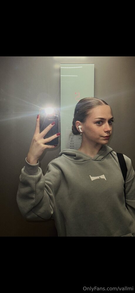 ラテン系ソロオンリーファンズ ヌード 画像