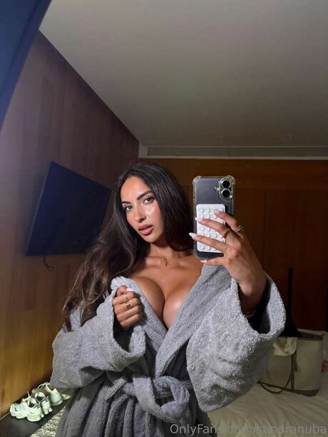 Sandranuba 最高のスター 写真