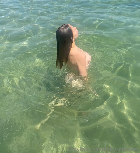 寝取られアマチュアOnlyFans アートヌード 写真