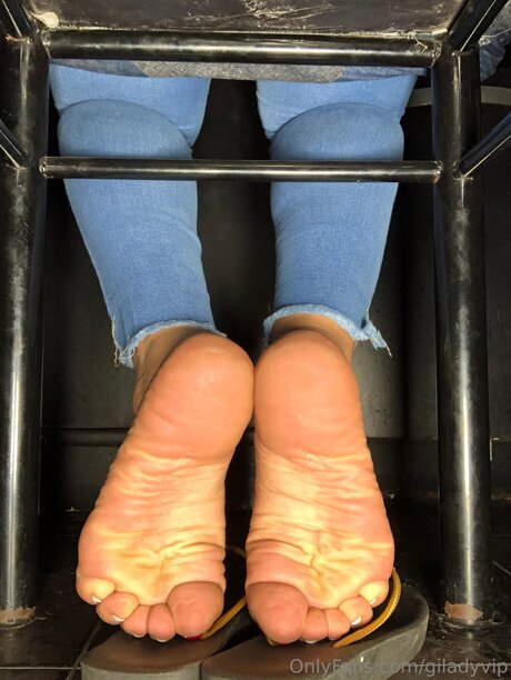 ぽっちゃり 主観視点 OnlyFans ホットポルノ 画像