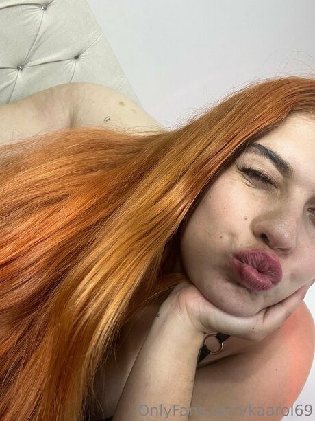 Kaarol69 セクシーなポルノスター 写真