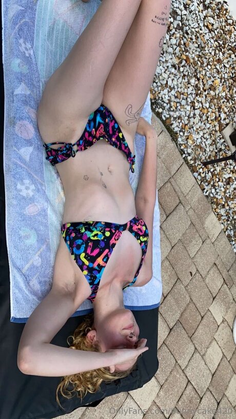 Bunnycake420 エロティックなスター 画像