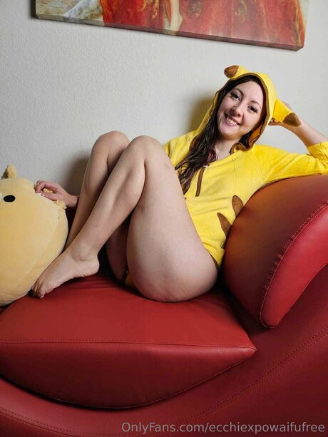 Ecchiexpowaifufree ヌード女優 写真