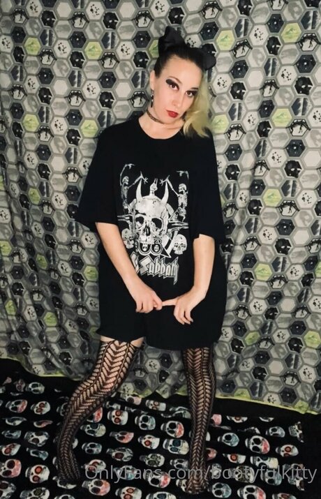 Bootyfulkitty スターセックス 画像