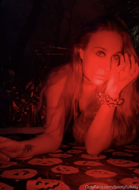 Bootyfulkitty スター xxx 写真