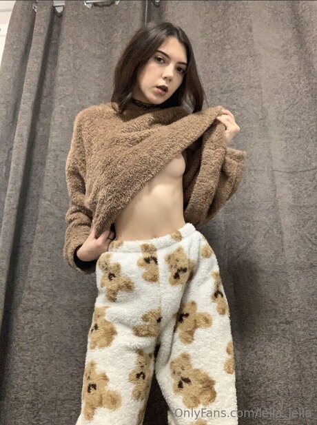 アジア人のティーンの足 オンリーファンズ アートヌード 写真