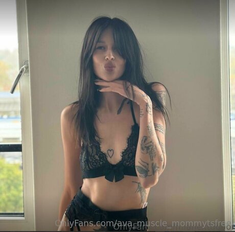 ハロウィン オンリーファン 美しいヌード 写真