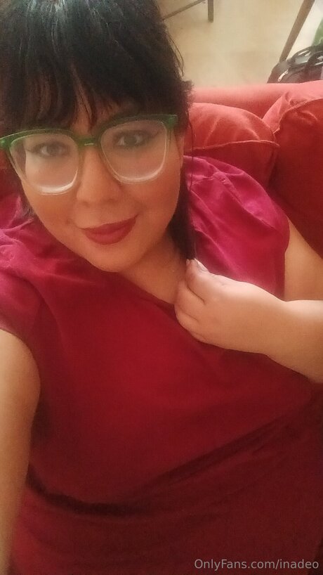 Inadeo セックス女優 写真