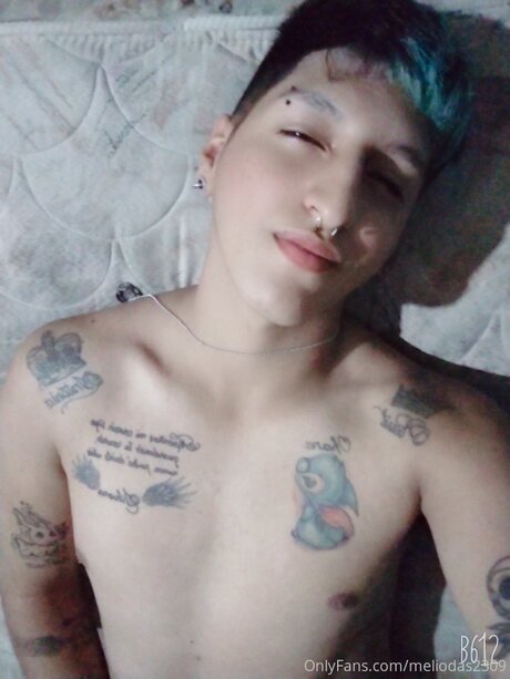 Meliodas2309 エロティックなスター 写真