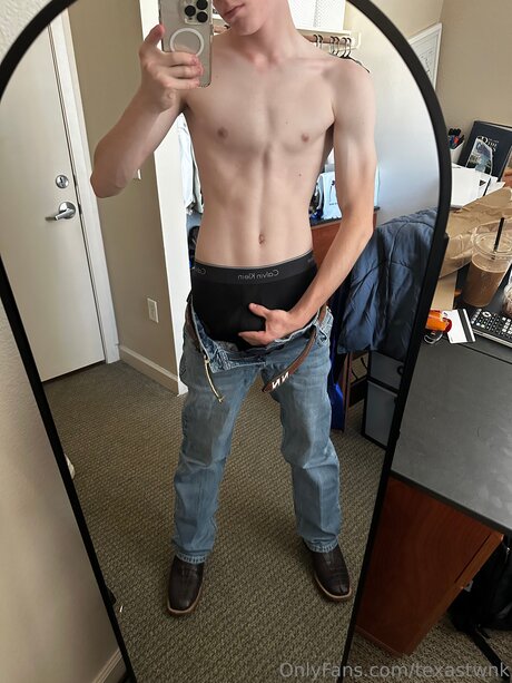 Texastwnk エロティックなモデル 写真